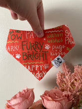 Charger l'image dans la galerie, Preloved Furry & Bright Bandana (11”)