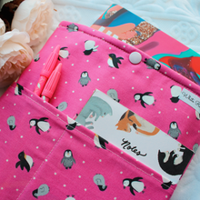 Charger l'image dans la galerie, Love & Penguins Book Sleeve (Medium)