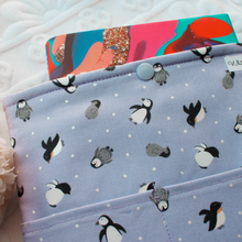 Charger l'image dans la galerie, Penguin Paradise Book Sleeve (Medium)