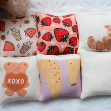 Charger l'image dans la galerie, Organic Catnip Pillows (3/$15)