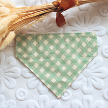 Charger l'image dans la galerie, Bandana floral WPPC pré-aimé