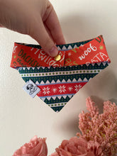 Charger l'image dans la galerie, Preloved Furry &amp; Bright Bandana (11”)
