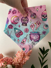 Charger l'image dans la galerie, Preloved Halloween Ouiji Bandana (12”)
