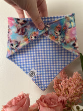 Charger l'image dans la galerie, Preloved Fuzzy Unicorn Bandana (12”)
