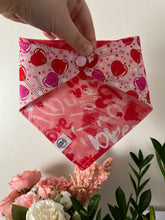 Charger l'image dans la galerie, Preloved Valentine Lollipops Bandana (12”)
