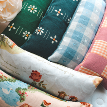 Load image into Gallery viewer, Organic Catnip Kickers
